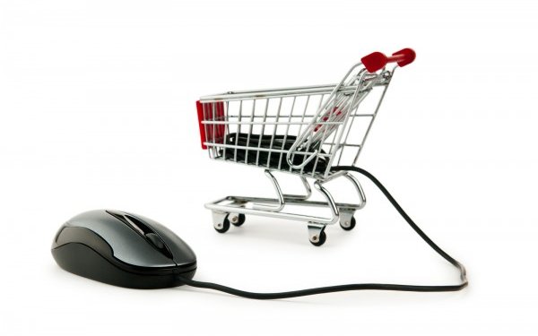 Bigstock Internet Online Shopping Conce 22058219 E1428725451896.jpg
