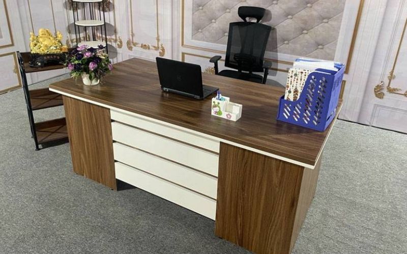 Bảo dưỡng bàn làm việc gỗ melamine