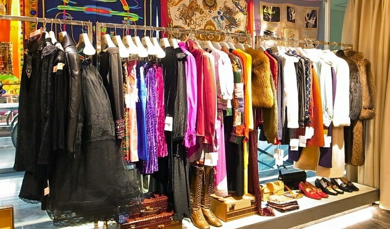 Đặt hàng mẫu trước khi nhập số lượng lớn